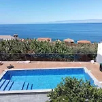Vila O Pomar - A Quiet Sunny Place With Amazing Sea Views