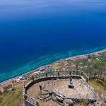 Vila O Pomar - A Quiet Sunny Place With Amazing Sea Views