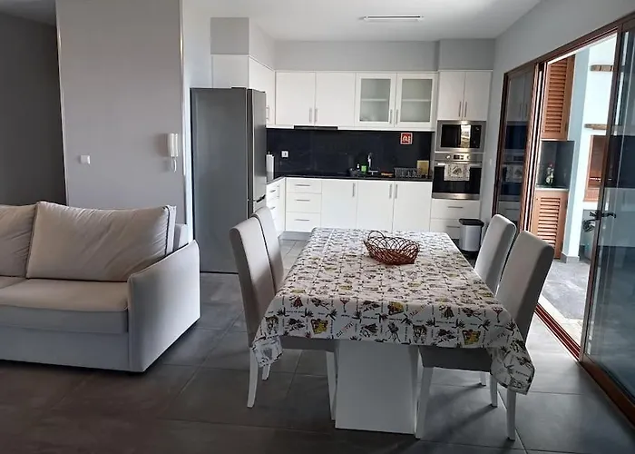 וילה O Pomar - A Quiet Sunny Place With Amazing Sea Views