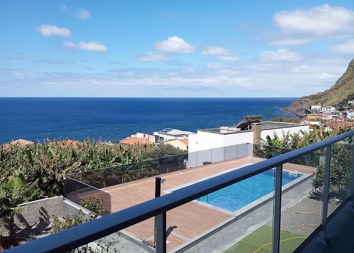 Villa O Pomar - A Quiet Sunny Place With Amazing Sea Views *